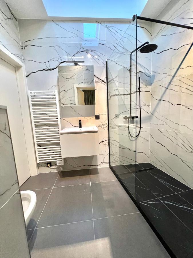 Brand-New Apartments In The Heart Of Брюссель Экстерьер фото